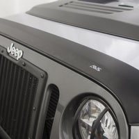 AVS 07-18 Jeep Wrangler Unlimited Ventvisor & Aeroskin Deflector Combo Kit - שחור מט