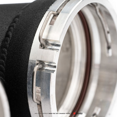 AMS Performance 15-18 BMW M3 / 15-20 BMW M4 עם S55 3.0L Turbo מנוע צינורות טעינה