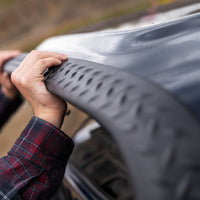 Bushwacker 97-06 Jeep Wrangler Trail Armor Hood Stone Guard ו-2 פינות קדמיות - שחור