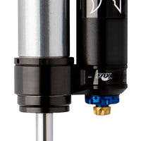 Fox 07+ Jeep JK 2.5 Factory Series 10.8in. Remote Res. סט בולם אחורי עם מתאם DSC / 2.5-4 אינץ'. מַעֲלִית