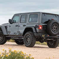 MagnaFlow 21-22 Jeep Wrangler V8 6.4L Street Series Cat-Back אגזוז עם טיפים שחורים