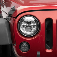 Raxiom 97-18 Jeep Wrangler TJ/JK Axial סדרה פנסי LED Daymaker- בית כרום (עדשה שקופה)