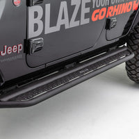 Go Rhino 18-20 Jeep Wrangler JLU Dominator Extreme D6 SideSteps ערכה מלאה עם SideStep + Brkts