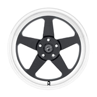 Forgestar D5 Drag 17x5.0 / 5x139.7 BP / ET-19 / 2.25in BS גלגל שחור מבריק