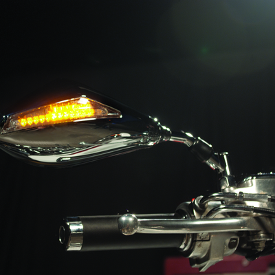 BikeMaster מראה אוניברסלית עם איתותים משולבים 10 מ"מ - זוג - כרום