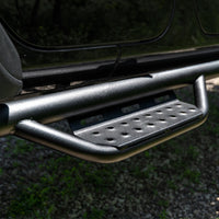 N-Fab RS Nerf Step 18-21 ג'יפ רנגלר JL (2 דלתות) - מונית צוות - טקסטיל שחור