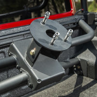 Rugged Ridge 20-21 Jeep Gladiator JT יציקת ציר מנשא צמיגים חילוף