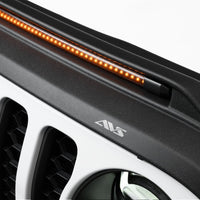 AVS 2018-2019 Jeep Wrangler (JL) Aeroskin Low Profile Hood Shield עם אורות - שחור