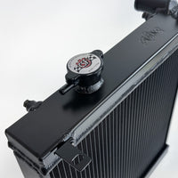 CSF 03-07 מיצובישי לנסר EVO 7/8/9 רדיאטור בגודל 1/2 - שחור