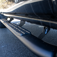 Fishbone Offroad 07-18 שברולט סילברדו 1500/2500/3500 מדרגות צד סגלגלות במונית צוות - מרקם שחור