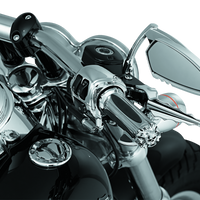 סמלי אחיזת זומבי להחלפה של Kuryakyn עם Chrome Boss Throttle