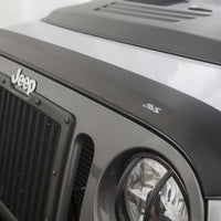 AVS 07-18 Jeep Wrangler Unlimited Ventvisor & Aeroskin Deflector Combo Kit - שחור מט
