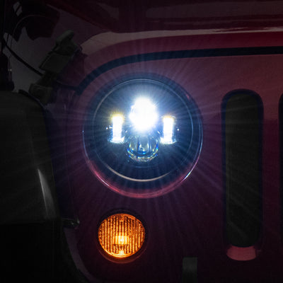 פנסי LED Daymaker מסדרת Raxiom 97-18 ג'יפ רנגלר TJ/JK Axial - מארז שחור (עדשה שקופה)