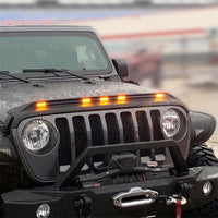AVS 2018-2019 Jeep Wrangler (JL) Aeroskin Low Profile Hood Shield עם אורות - שחור