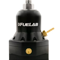 Fuelab 565 EFI FPR מתכוונן 40-80 PSI (2) -10AN In (1) -10AN מעקף זרימה מקסימלית חזרה - שחור