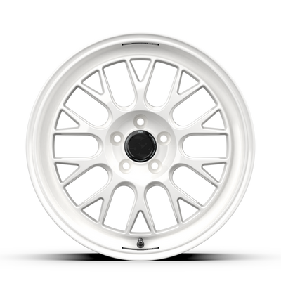 fifteen52 Holeshot RSR 18x8.5 5x108 42mm ET 63.4mm Center Bore Rally White