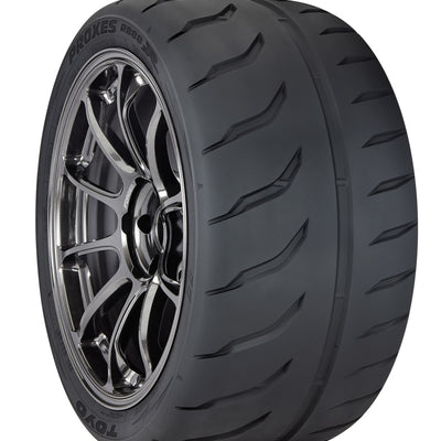 צמיג Toyo Proxes R888R - 305/35ZR18 105Y