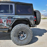 Fabtech 18-21 Jeep JL 4WD פגושי צינור פלדה אחורי - מרקם שחור